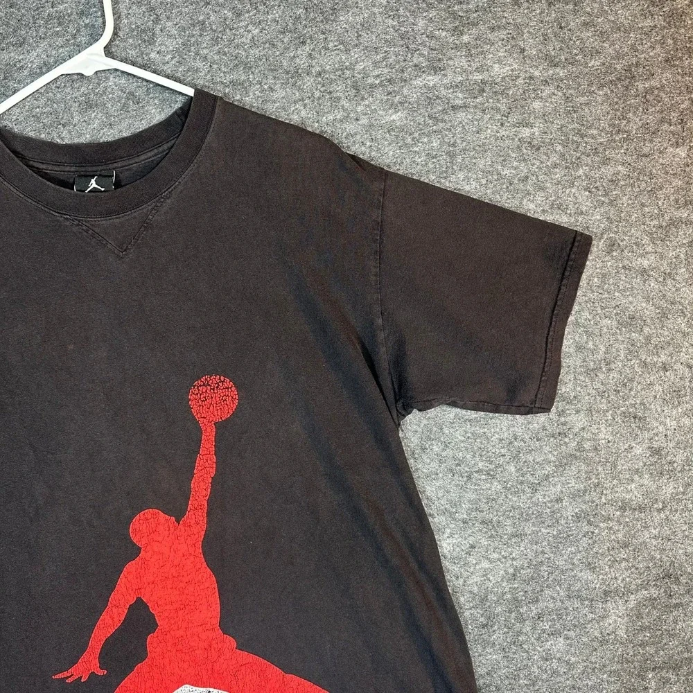 Air Jordan Jumpman Graphic T Shirt Men's‎ Size Medium Charcoal Red